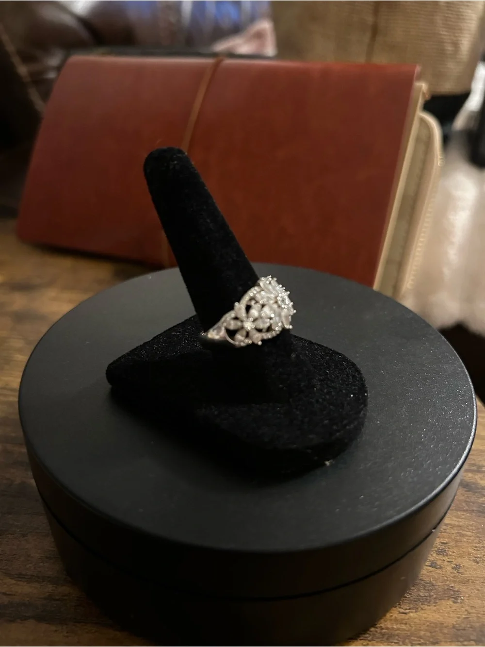 Sterling Silver Floral Cluster Women's Cocktail Ring - White